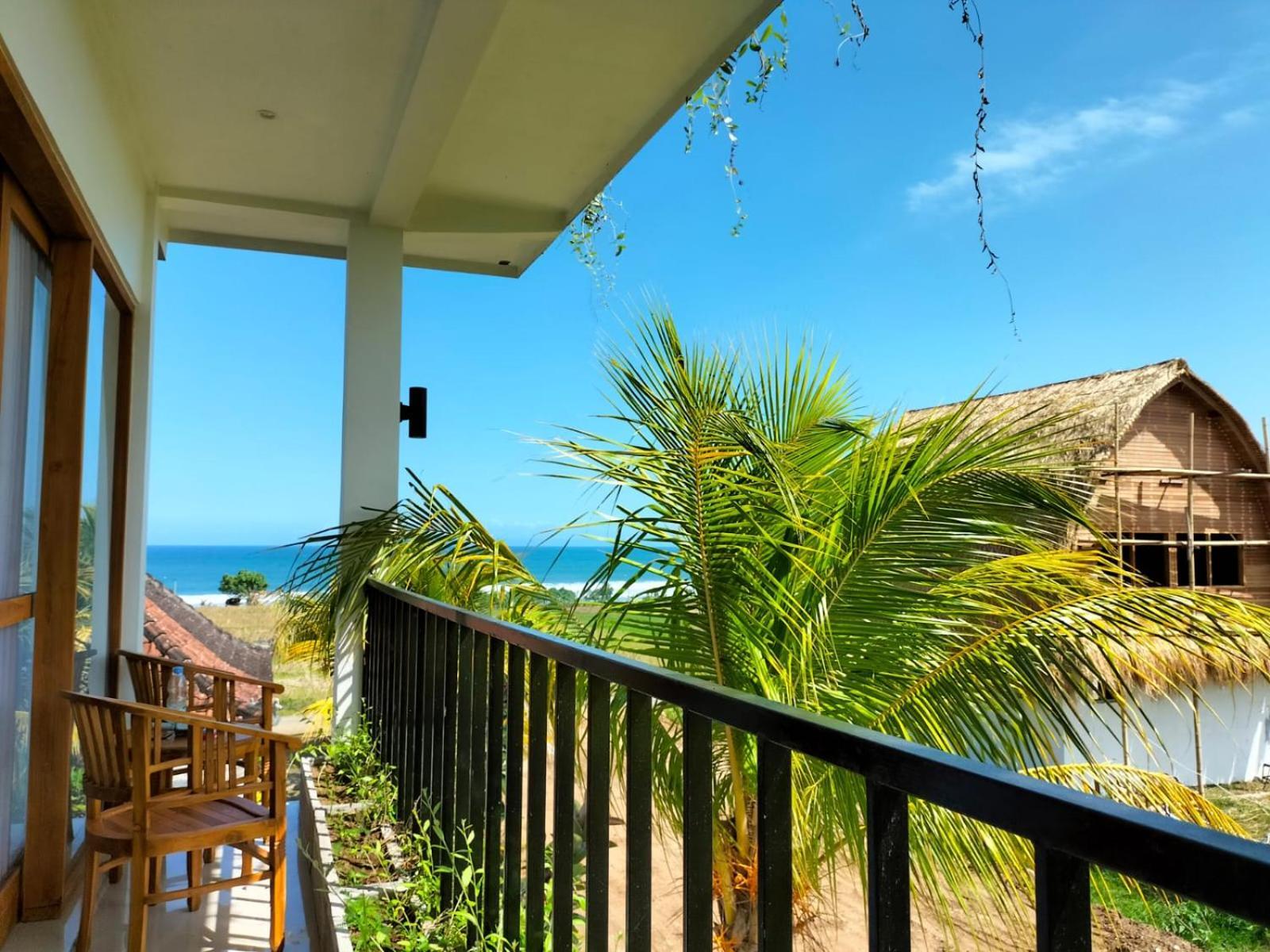 Maimalu Beach View Airsatang Exterior photo